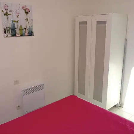 Holiday home 2 Bedroom Cozy In - *